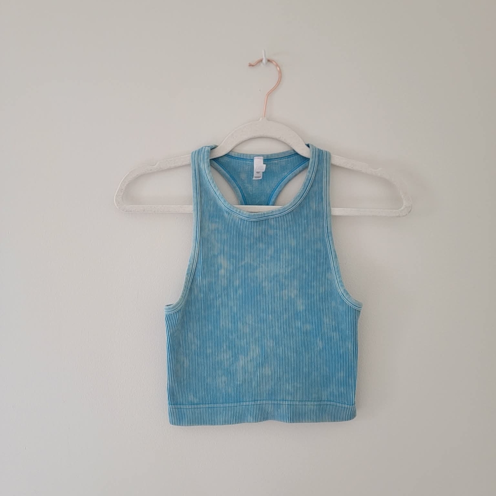 Zenana Outfitters Blue Crop Top